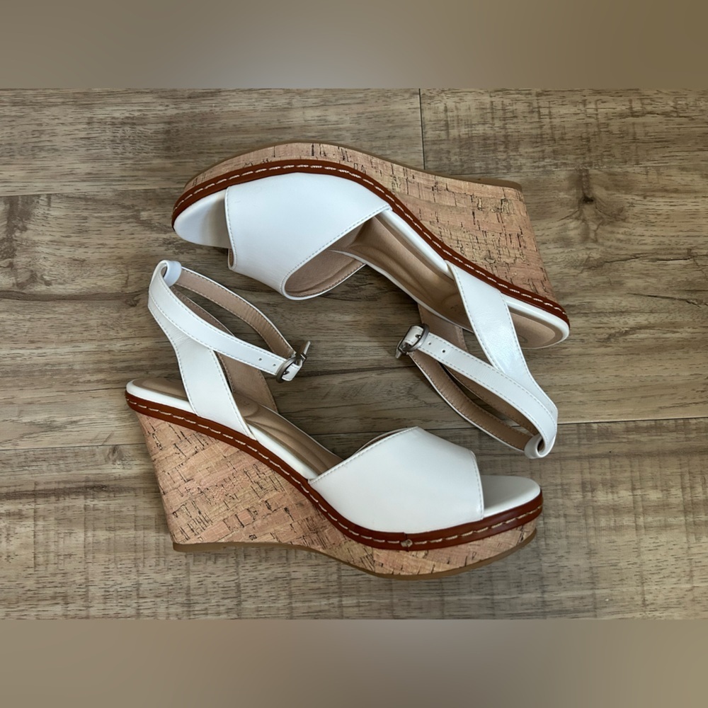 CL by Laundry Women's Beaming Cloud Patent cork Wedge ankle strap Sandal White - Picture 8 of 12